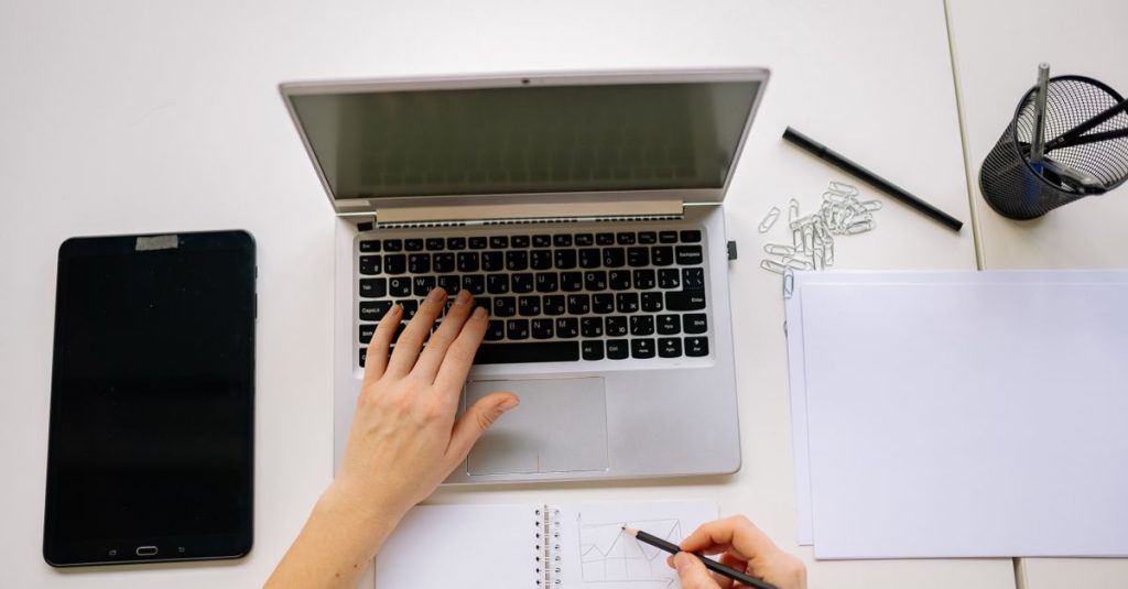 A digital marketing expert optimizing a website for AI-driven search results.