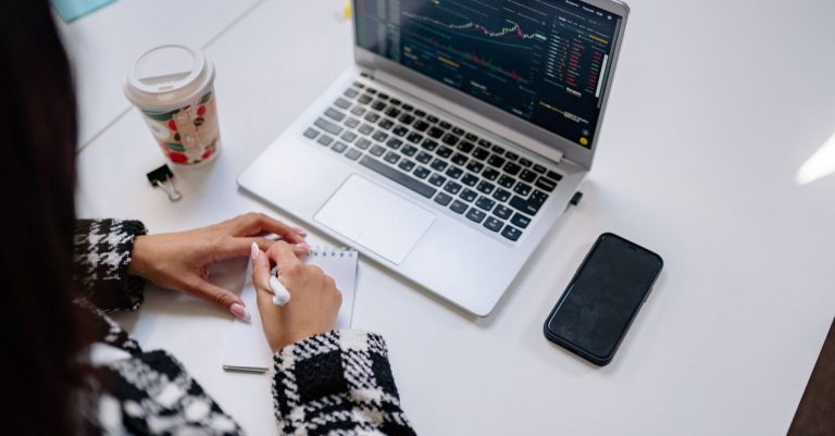 Navigating SEO in the Era of Google’s AI Overviews