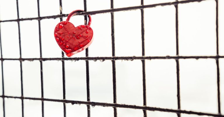 Understanding Cybersecurity Risks in Modern Software Supply Chains
